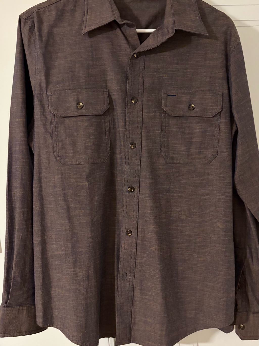 Criquet Men's Button-Up Shirt In Brown With Green Logo Accents